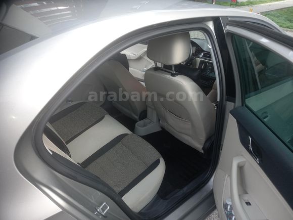 Sahibinden Skoda Rapid 1.6 TDI Elegance 2015 Model