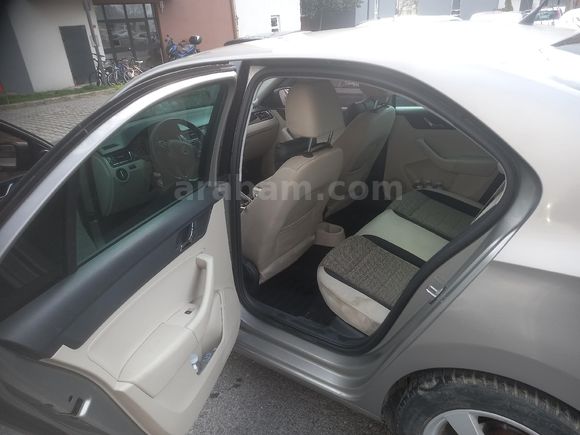 Sahibinden Skoda Rapid 1.6 TDI Elegance 2015 Model