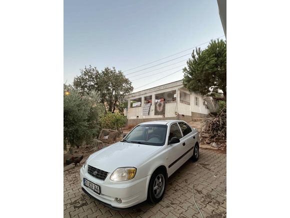 Sahibinden Hyundai Accent 1.5 CRDi Admire 2004 Model Kahramanmaraş 235.000 km Beyaz