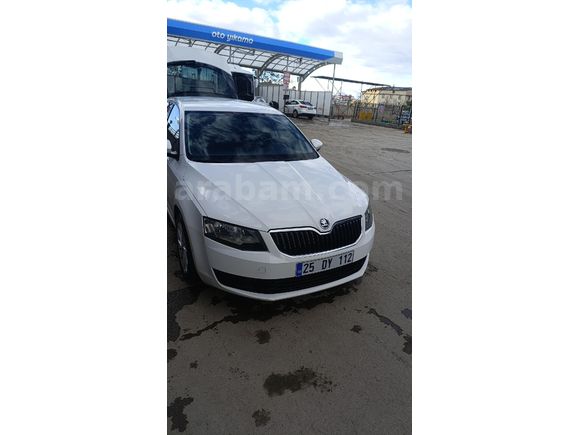 Sahibinden Skoda Octavia 1.2 TSI Ambition 2013 Model Erzurum 98.000 km Beyaz