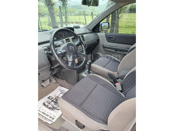 Sahibinden Nissan X-Trail 2.0 comfort 2005 Model  185000 km Gri (Gümüş)