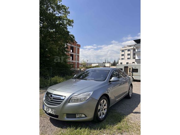 Opel Insignia 2.0 CDTI Edition 2011 Model 