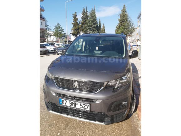 Sahibinden Peugeot Rifter 1.5 BlueHDI Allure 2023 Model