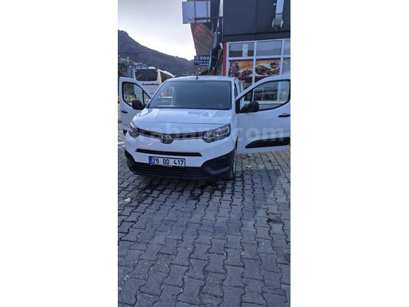 Sahibinden Toyota Proace City 1.5 D Dream 2022 Model