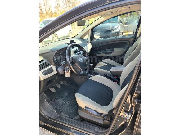 ACİLL Sahibinden  6 ileri 90 hp grande punto