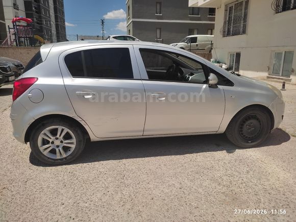 Sahibinden Opel Corsa 1.4 Twinport Enjoy 2009 Model  170.000 km Gri