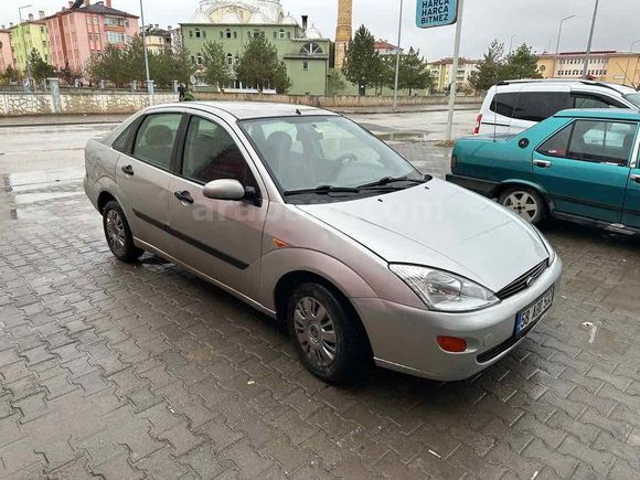 Sahibinden Ford Focus 1.6 Ambiente 2001 Model 