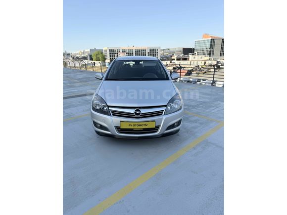 Galeriden Opel Astra 1.3 CDTI Essentia 2012 Model İstanbul 93.859 km Gri