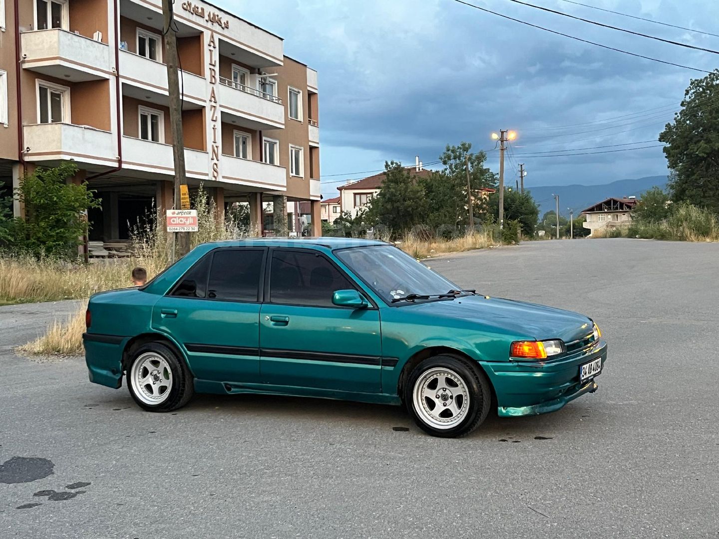 【323】まなっちょ 様 Sahibinden Mazda 323 1.5 GLX 1999 Model Gaziantep 333.000 km Beyaz