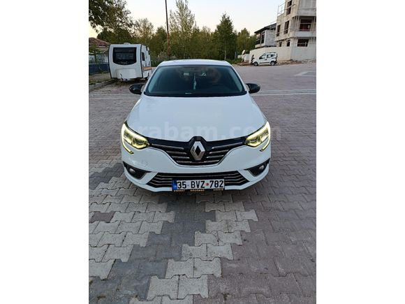 Sahibinden Renault Megane 1.3 TCe Joy 2020 Model  129.000 km Beyaz