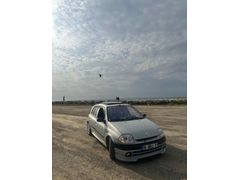 Sahibinden Renault Clio 1.4 RXT 2001 Model  235.000 km Gri (Gümüş)