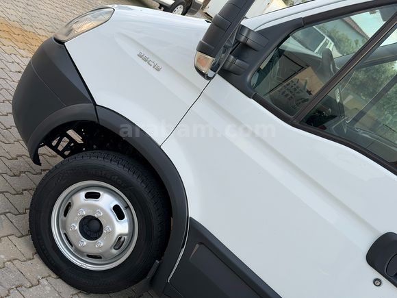 AKTİF den2011 IVECO DAİLY 35C13 12m3 ÇİFT TEKER PANELVAN BOYASIZ