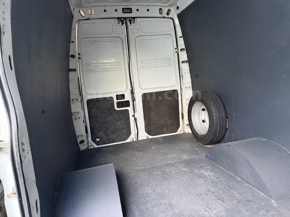 AKTİF den2011 IVECO DAİLY 35C13 12m3 ÇİFT TEKER PANELVAN BOYASIZ