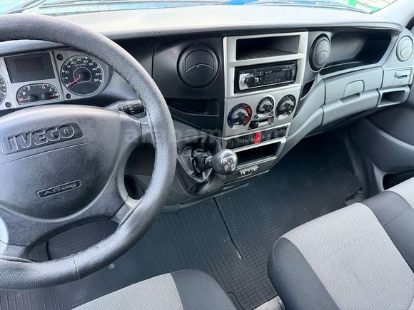 AKTİF den2011 IVECO DAİLY 35C13 12m3 ÇİFT TEKER PANELVAN BOYASIZ