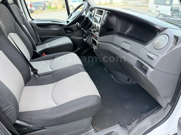 AKTİF den2011 IVECO DAİLY 35C13 12m3 ÇİFT TEKER PANELVAN BOYASIZ