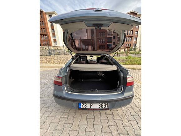 Sahibinden Renault Laguna 1.6 Privilege 2004 Model 