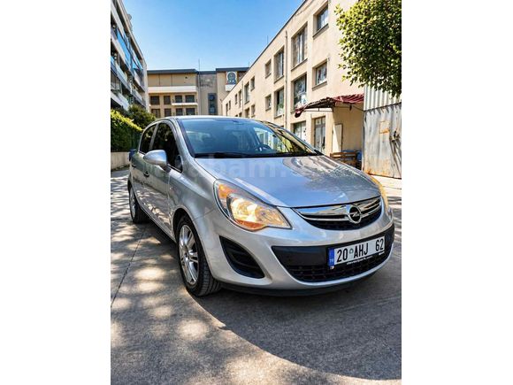 TAM OTOMATİK CORSA