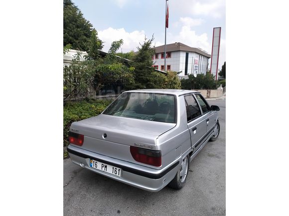 Sahibinden Renault Broadway 1.4 RNi 1999 Model