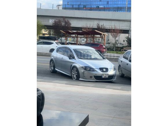 Sahibinden Seat Leon 1.6 Stylance 2006 Model sıfır motorlu 