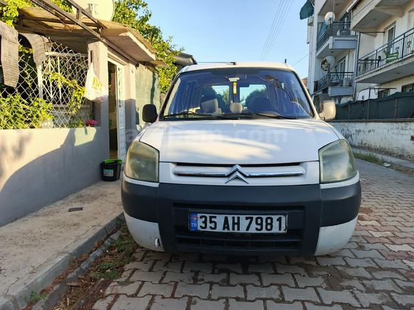 Sahibinden değişensiz Citroen Berlingo 1.9 D FG 2004 Model  345000 km Beyaz