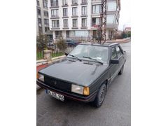 Sahibinden Renault R 9 1.4 Broadway pazarlıksız düz yüz bine telefon parasına 1985 Model