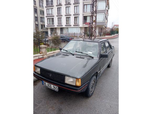 Sahibinden Renault R 9 1.4 Broadway pazarlıksız düz yüz bine telefon parasına 1985 Model