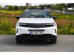 Galeriden Opel Grandland 1.2 Turbo Hybrid GS 2025 Model İstanbul