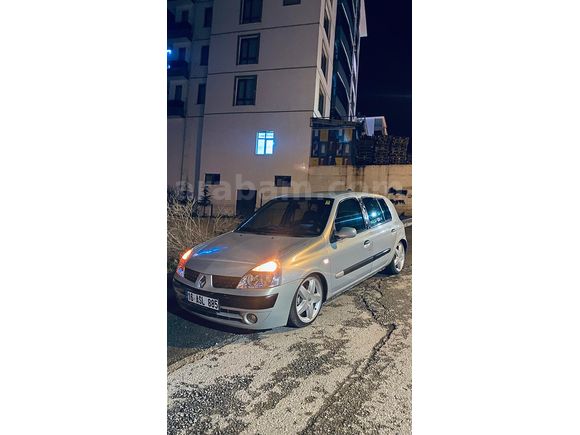 Sahibinden Renault Clio 1.4 2002 Model 