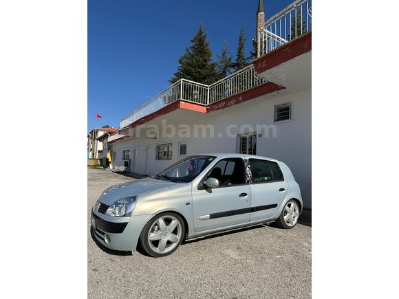 Sahibinden Renault Clio 1.4 2002 Model 