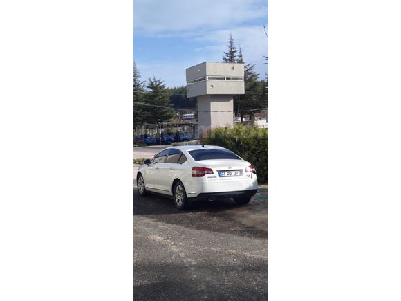 Sahibinden Citroen C5 1.6 e-HDi Dynamique 2011 Model  272.000 km Beyaz
