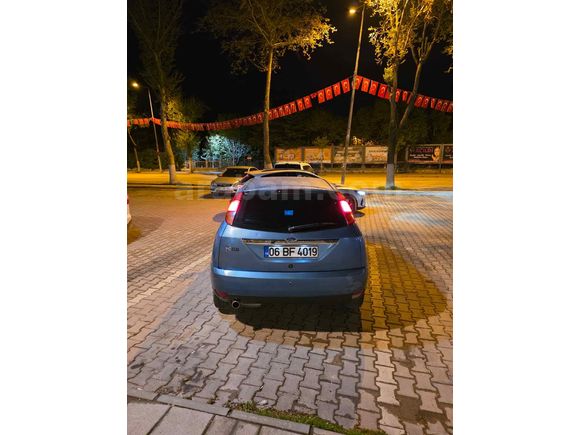 Sahibinden Ford Focus 1.6 Ghia 2000 Model 