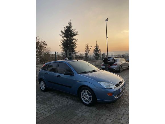 Sahibinden Ford Focus 1.6 Ghia 2000 Model 