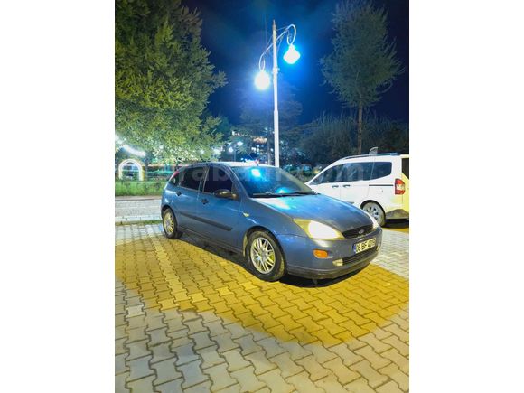 Sahibinden Ford Focus 1.6 Ghia 2000 Model 