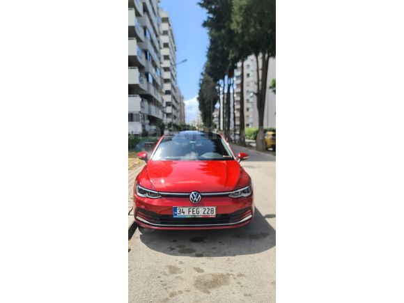 Golf 8@ 1.0 eTSI Style 2022@**KIS PAKET**