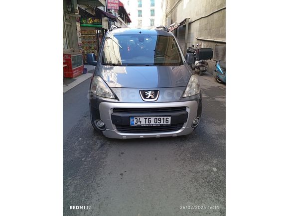 Sahibinden Peugeot Partner 1.6 HDI ovutor 2011 Model  267000 km Gri