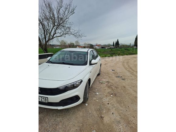 Memurdan temiz 2021 Model Fiat egea 1.4 benzin & LPG