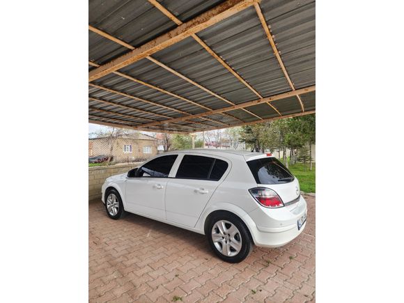 Sahibinden Opel Astra 1.6 Essentia 2013 Model Konya 192.000 km Beyaz