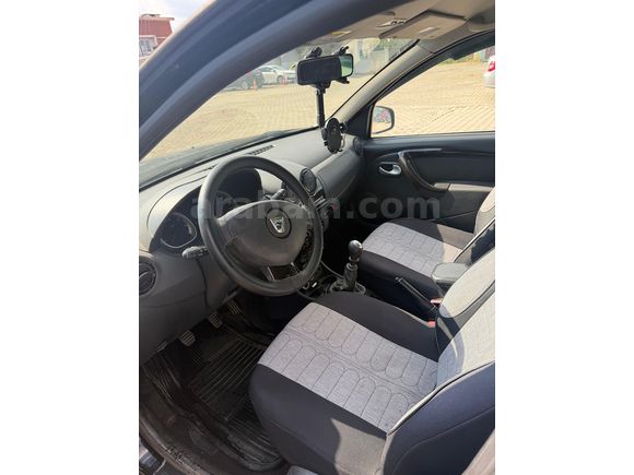 ÇekiDemiri ruhsataişli, Sahibinden,arazidekullanılmadı,Dacia Duster1.5 dCiLaureate 2011Mod