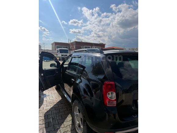 ÇekiDemiri ruhsataişli, Sahibinden,arazidekullanılmadı,Dacia Duster1.5 dCiLaureate 2011Mod