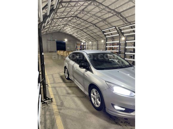 Sahibinden Ford Focus 1.6 TDCi Style 2015 Model 