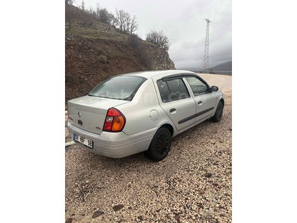 Sahibinden Renault Clio 1.4 RNA 2001 Model 