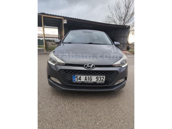 Sahibinden Hyundai i20 1.2 MPI Style 2015 Model Malatya 175.000 km Gri