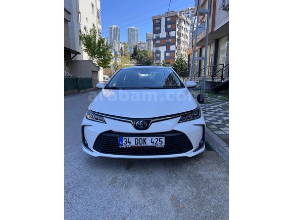 Sorunsuz, Değişensiz 2021 Çıkışlı Corolla Hyrbid