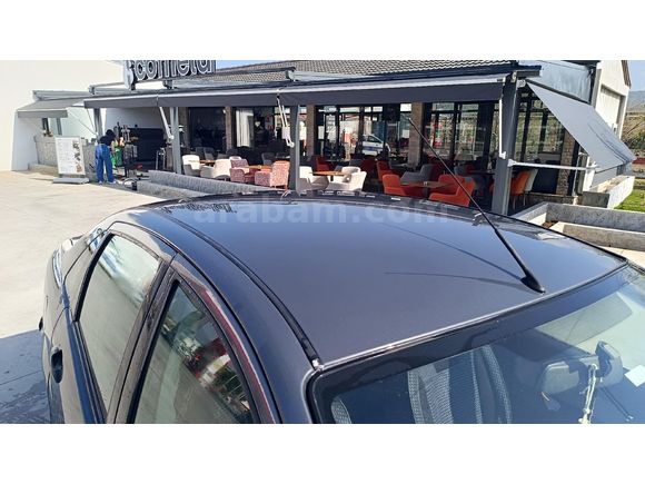 Sahibinden Ford Focus 1.6 Comfort 2004 Model   (titanyum)