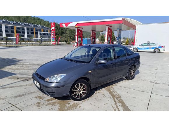 Sahibinden Ford Focus 1.6 Comfort 2004 Model   (titanyum)
