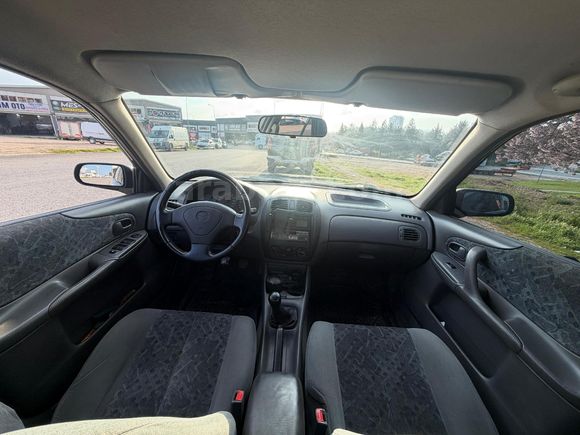 Sahibinden Mazda 323 1.5 1999 Model