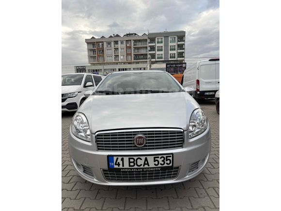 TEMİZ BAKIMLI DÜŞÜK KM  Linea 1.3 Multijet Active Plus 2010