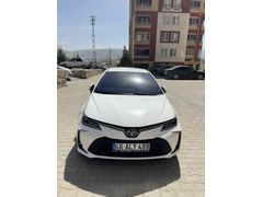 Sahibinden servis bakımlı Toyota Corolla 1.5 Dream 2021 Model 