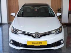 Galeriden Toyota Auris 1.6 Premium 2015 Model Osmaniye 190.000 km Beyaz