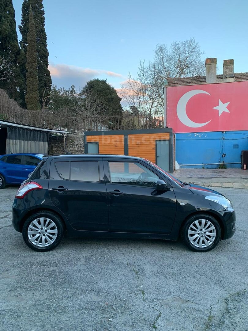 Sahibinden Suzuki Swift 1.2 GL 2013 Model İstanbul 150.000 km Siyah 4